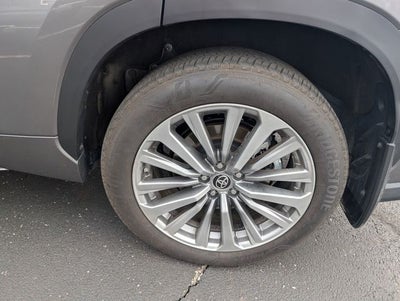 2025 Toyota Highlander Hybrid Limited 25th Edition