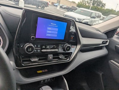 2025 Toyota Highlander XLE