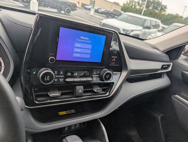2025 Toyota Highlander XLE