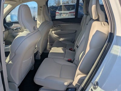2023 Volvo XC90 B5 Plus