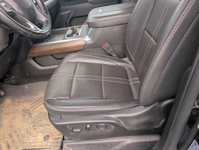 2025 Chevrolet Silverado 3500HD High Country