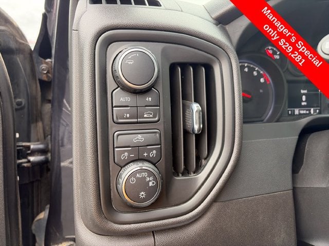 2023 Chevrolet Silverado 1500 4WD Crew Cab 147" Custom