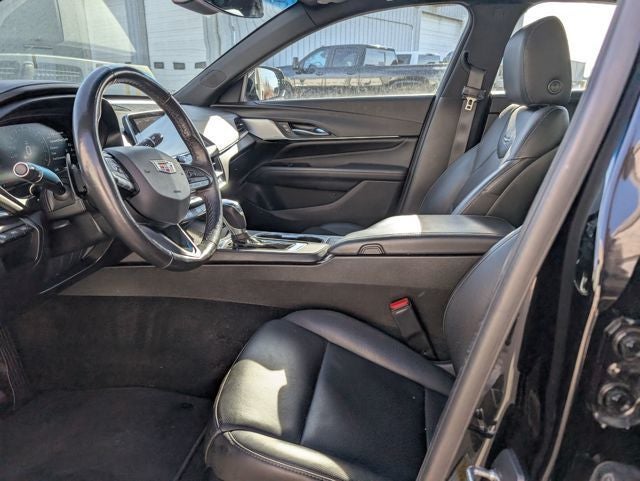 2023 Cadillac CT4 Premium Luxury