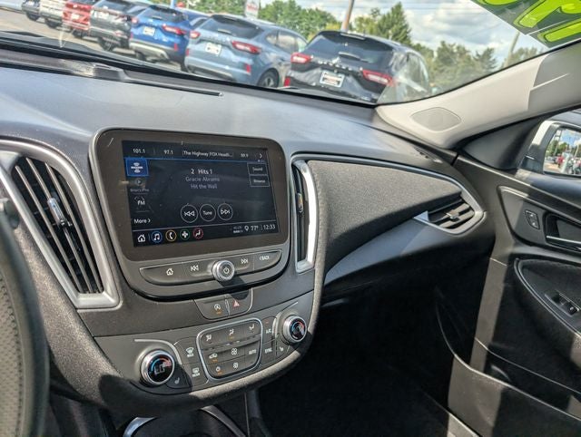 2025 Chevrolet Malibu LT