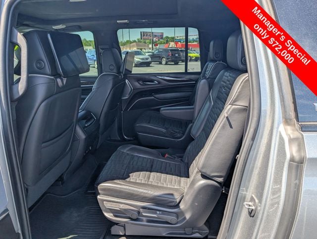 2023 Cadillac Escalade ESV 4WD Sport Platinum
