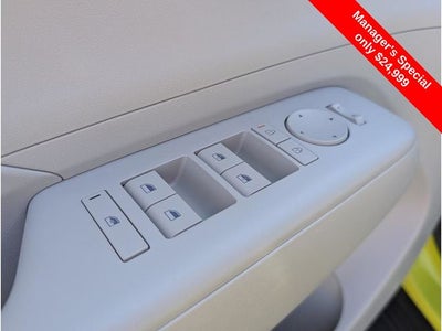 2025 Hyundai Kona SEL Convenience