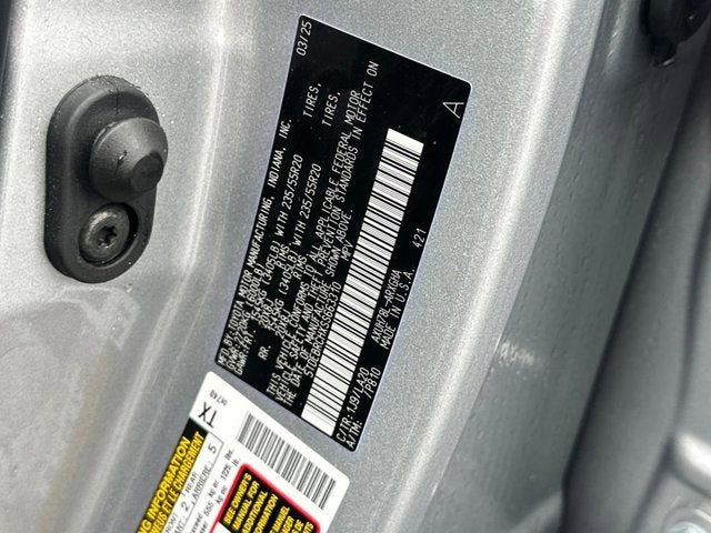 2025 Toyota Highlander Hybrid Platinum