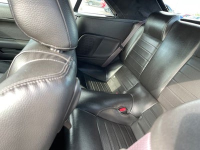 2005 Ford Mustang GT Premium