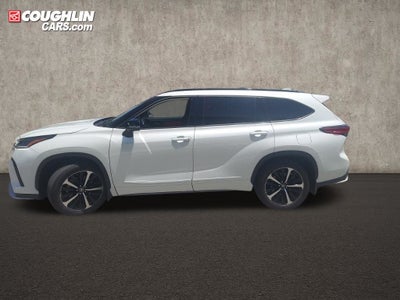 2022 Toyota Highlander XSE