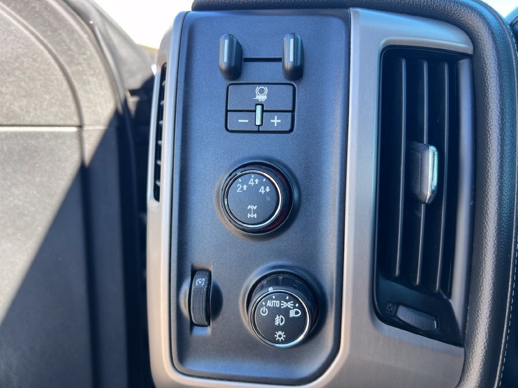 2015 GMC Sierra 2500HD Denali