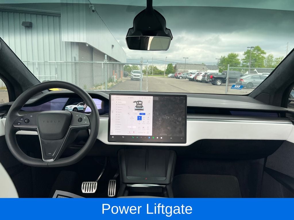 2023 Tesla Model X Plaid