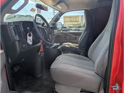 2025 Chevrolet Express Cargo WT