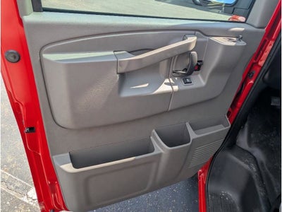 2025 Chevrolet Express Cargo WT