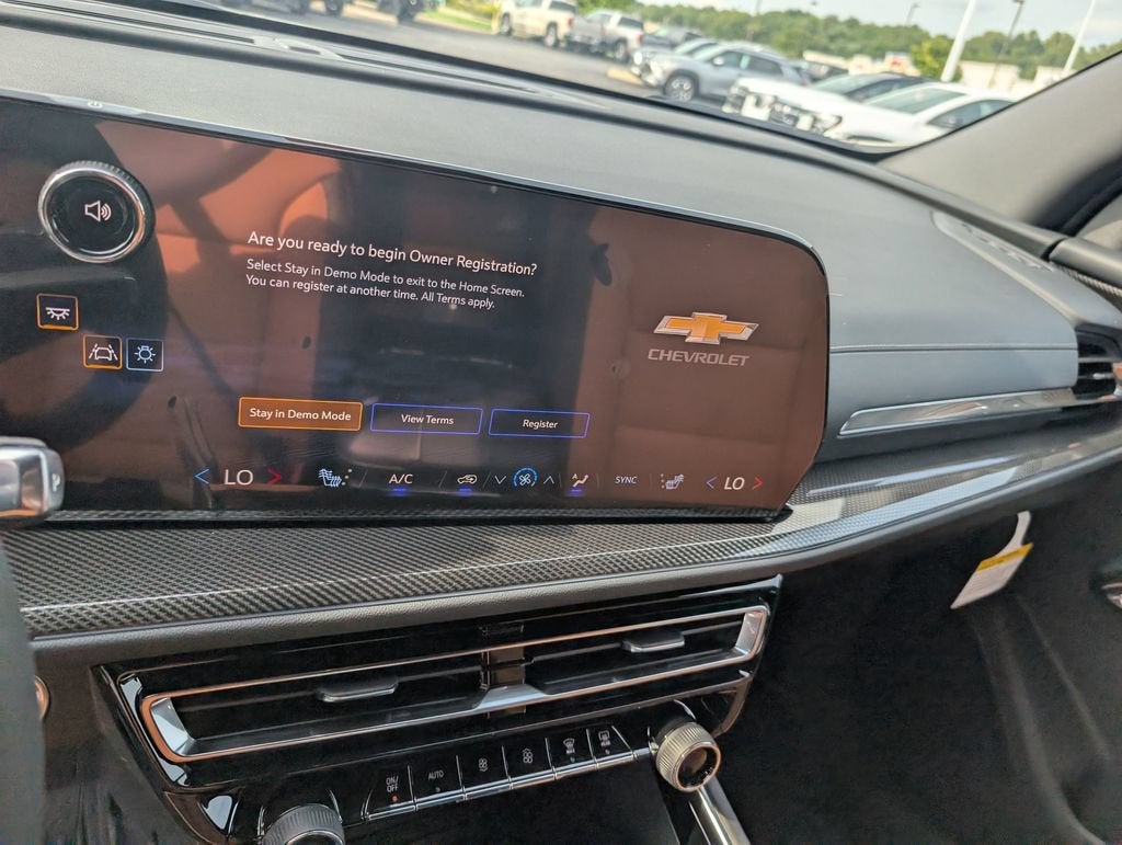 2027 Chevrolet Traverse Z71 - Photo 20