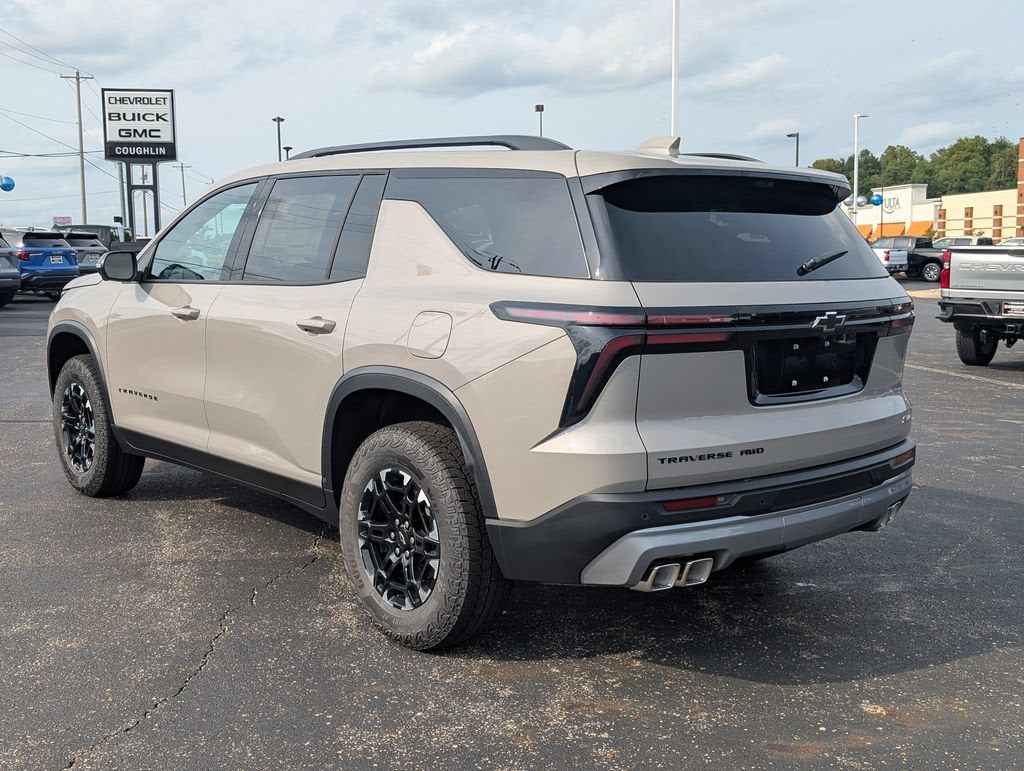 2027 Chevrolet Traverse Z71 - Photo 6