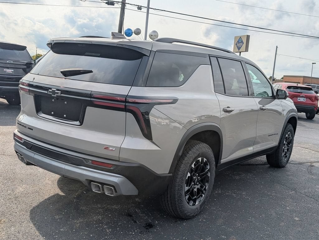 2027 Chevrolet Traverse Z71 - Photo 8