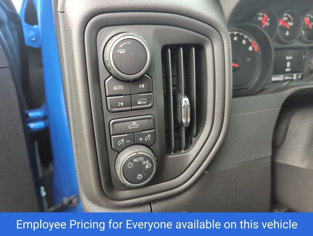 2025 Chevrolet Silverado 1500 Custom