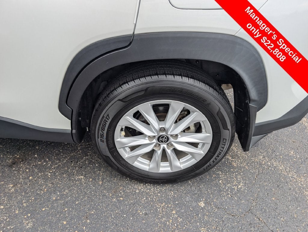 2022 Toyota Corolla Cross LE