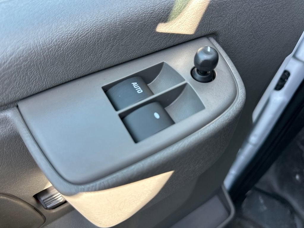 2025 Chevrolet Express Cargo 3500 WT