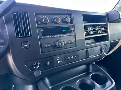 2025 Chevrolet Express Cargo 3500 WT