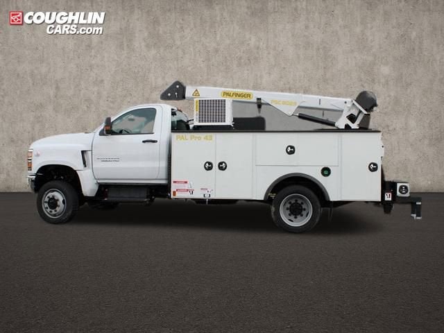 2023 Chevrolet Silverado 6500 HD Work Truck