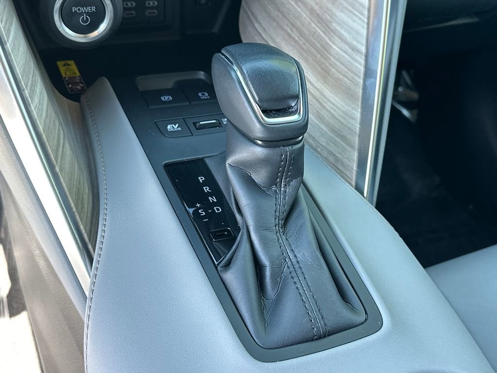 2023 Toyota Venza XLE