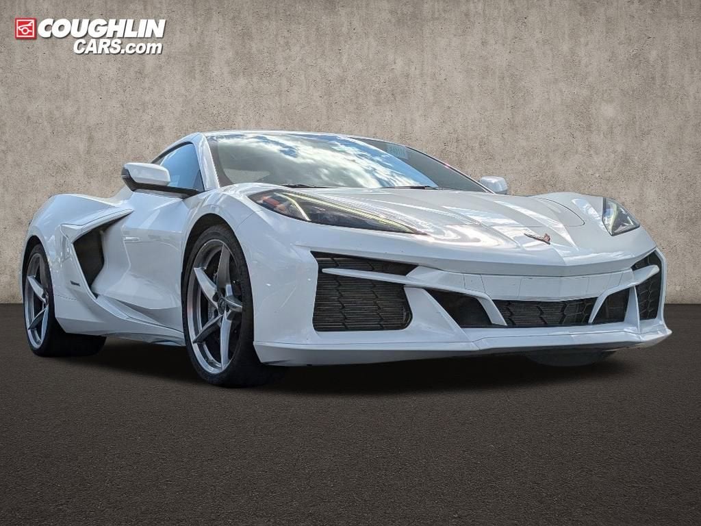 2025 Chevrolet Corvette E-Ray 1LZ