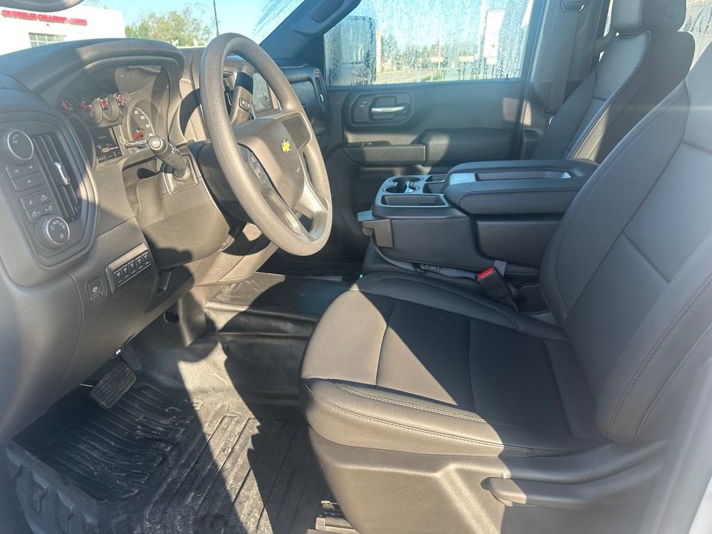 2025 Chevrolet Silverado 3500 HD Chassis Cab Work Truck