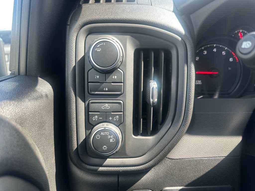 2025 Chevrolet Silverado 3500 HD Chassis Cab Work Truck