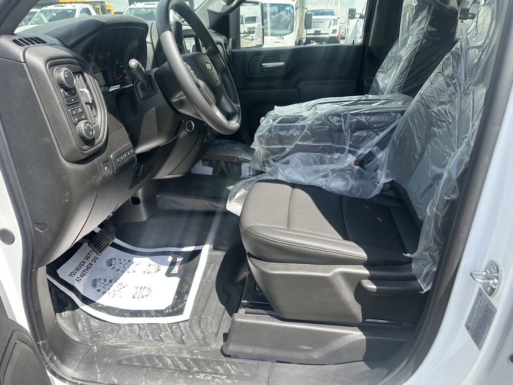 2025 Chevrolet Silverado 3500 HD Chassis Cab Work Truck