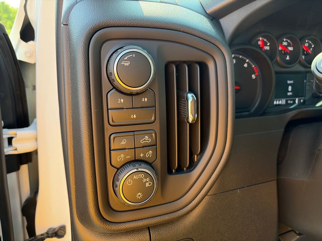 2026 Chevrolet Silverado 3500 HD WT DRW