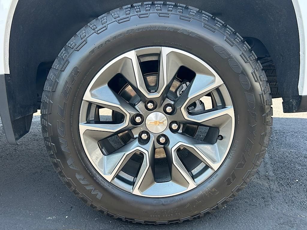 2025 Chevrolet Silverado 1500 LT