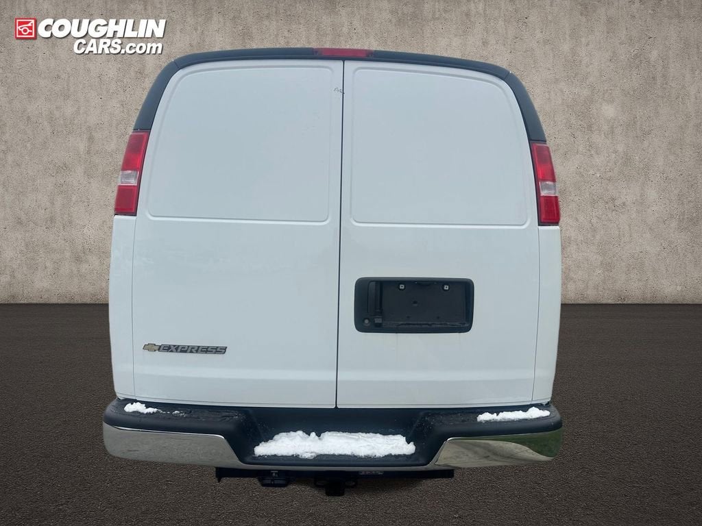 2026 Chevrolet Express Cargo WT
