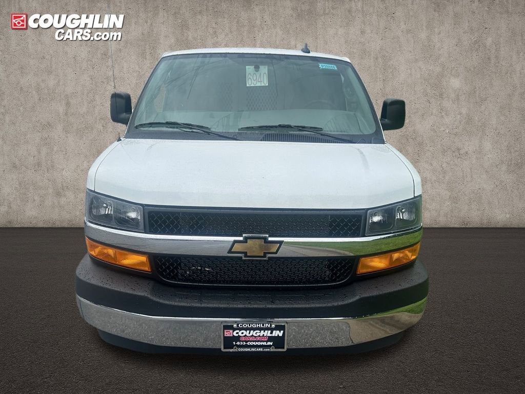 2025 Chevrolet Express Cargo 2500 WT