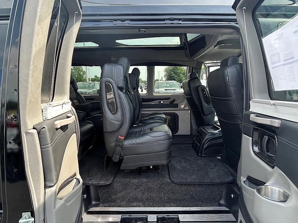 2025 Chevrolet Express Cargo 2500 WT