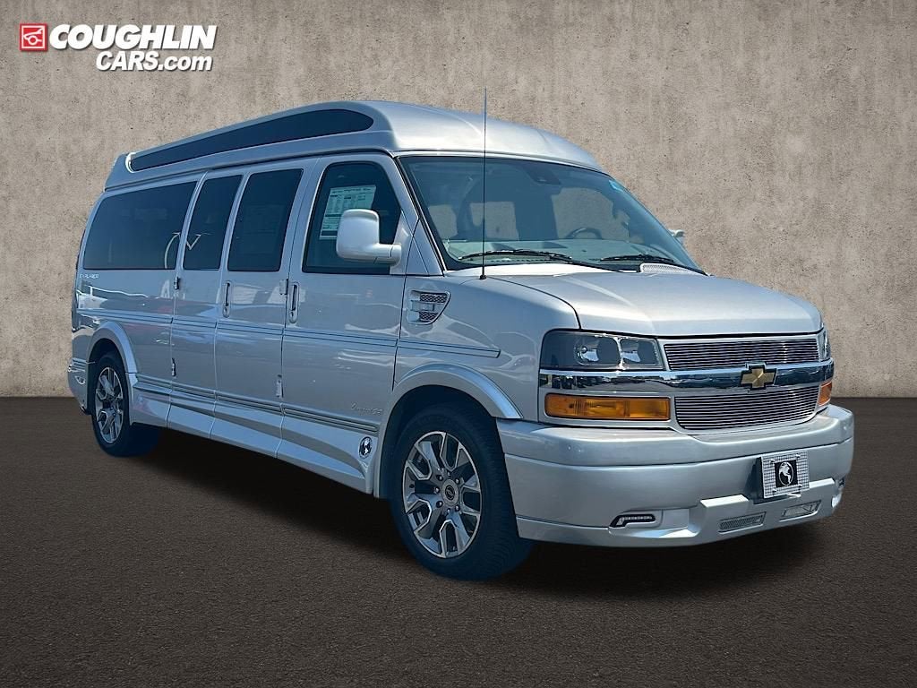 2025 Chevrolet Express Cargo 2500 WT