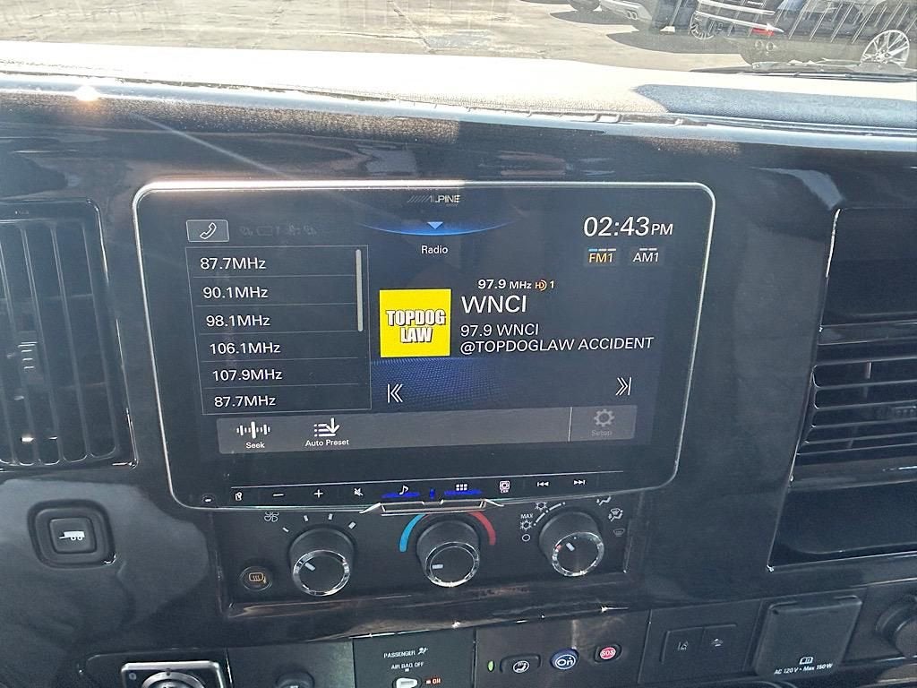 2025 Chevrolet Express Cargo 2500 WT