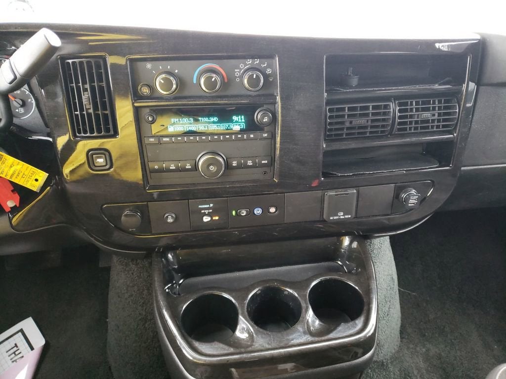 2023 Chevrolet Express Cargo 2500 WT