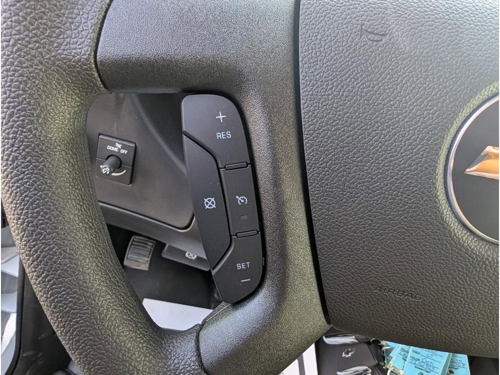 2025 Chevrolet Express Cargo 3500 WT