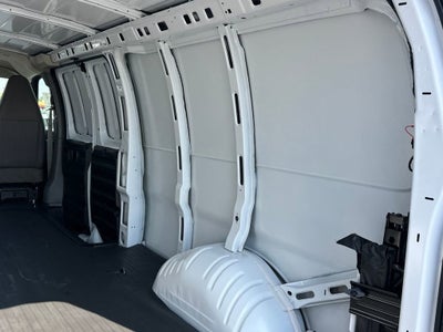 2025 Chevrolet Express Cargo WT
