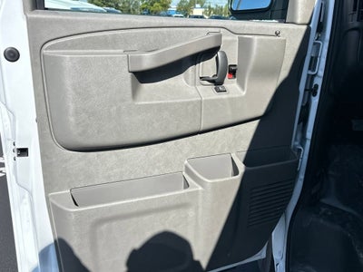 2025 Chevrolet Express Cargo WT