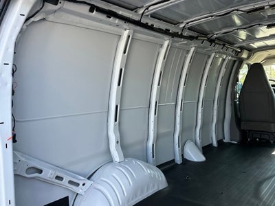 2025 Chevrolet Express Cargo WT