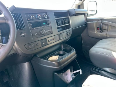 2025 Chevrolet Express Cargo WT