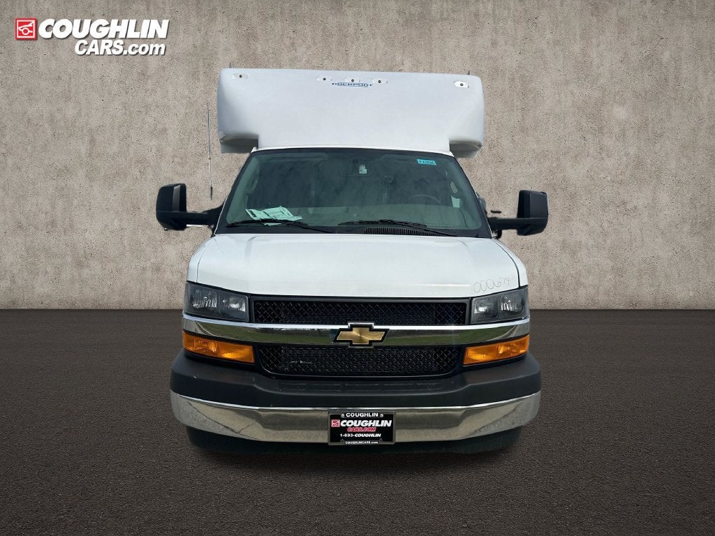 2026 Chevrolet Express Cutaway 4500 2WT