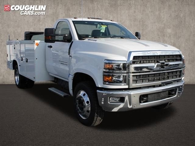 2024 Chevrolet Silverado 5500 HD Work Truck