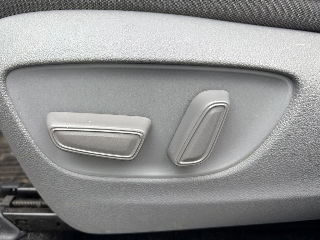 2020 Toyota Highlander L