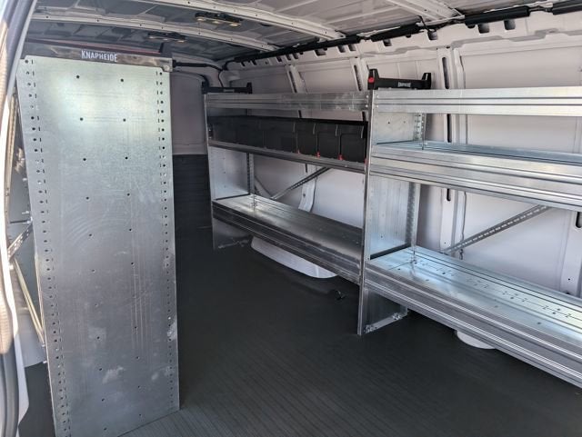 2025 Chevrolet Express Cargo 3500 WT