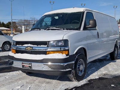 2025 Chevrolet Express Cargo 3500 WT