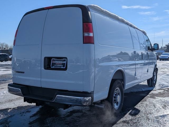 2025 Chevrolet Express Cargo 3500 WT