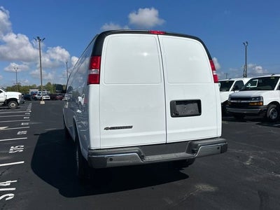 2025 Chevrolet Express Cargo WT